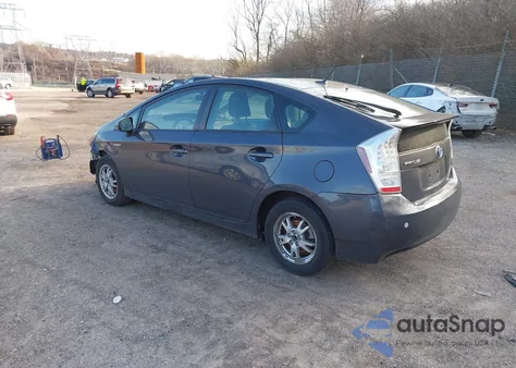 2010 Toyota Prius Iii z USA, uszkodzony, nr VIN JTDKN3DU9A0176880